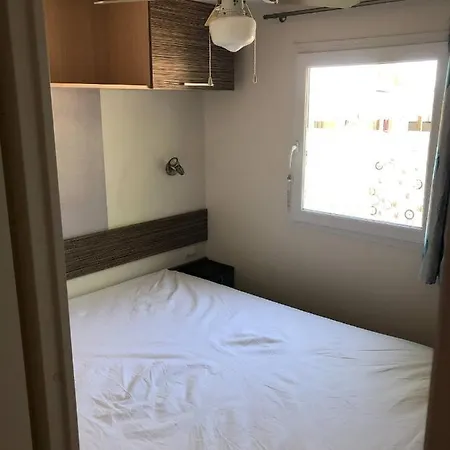 Mobilhome 4/6 Personnes Proche La Palmyre, Royan القديس أوجستين