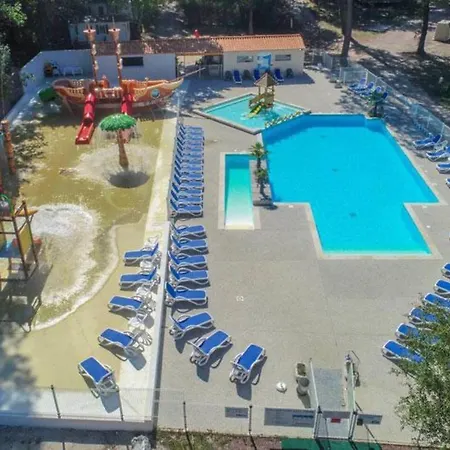 Mobilhome 4/6 Personnes Proche La Palmyre, Royan مكان تخييم *