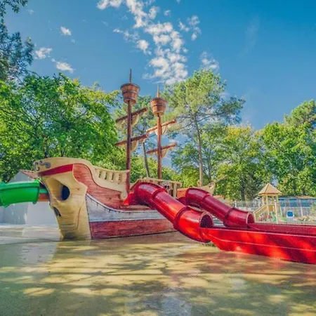 Mobilhome 4/6 Personnes Proche La Palmyre, Royan *