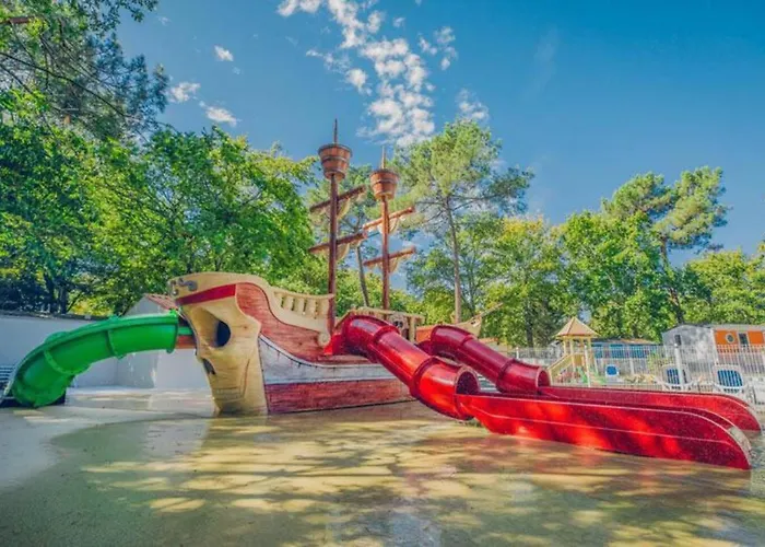 Mobilhome 4/6 Personnes Proche La Palmyre, Royan *